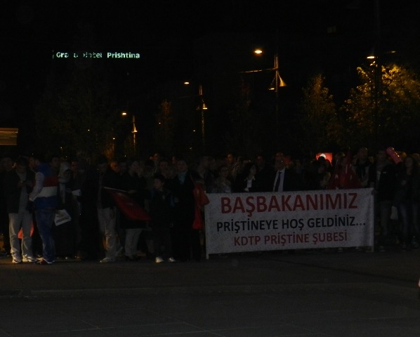 “BAŞBAKANIMIZ PRİŞTİNE’YE HOŞ GELDİNİZ” (VİDEOLU)