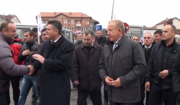 PDK MİTROVİÇA’DA SEÇİMLERİN  YENİLENMESİNİ TALEP EDİYOR