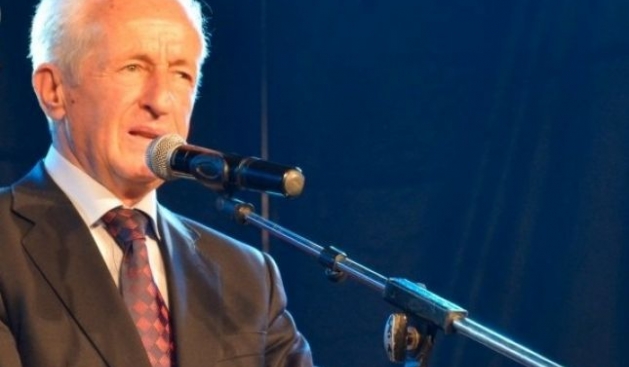 TÜRK PARTİLERİNİN DE DESTEKLEDİĞİ PDK PRİZREN’DE SEÇİM ZAFERİNİ İLAN  ETTİ