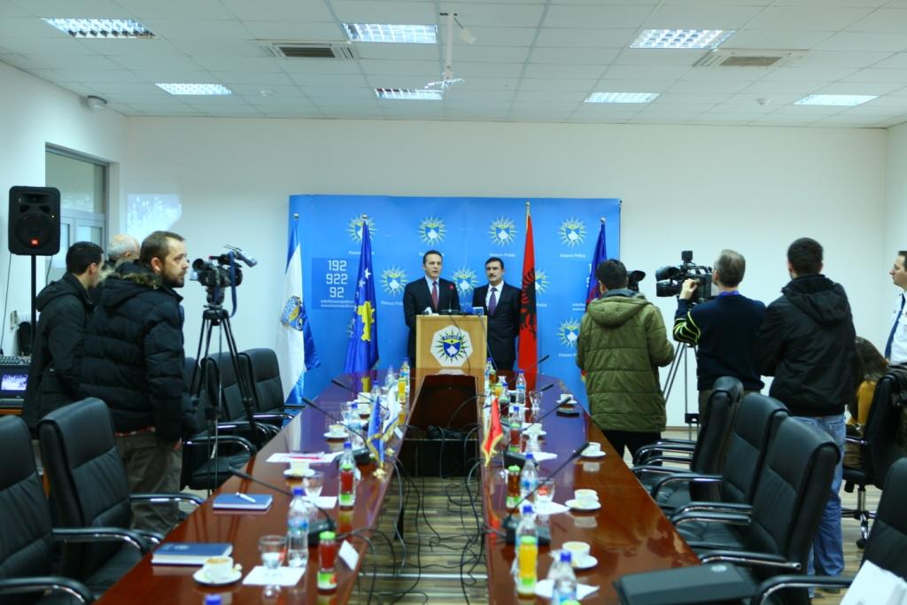 KOSOVA VE ARNAVUTLUK POLİS BİRİMLERİ ARASINDA İŞBİRLİĞİ GENİŞLİYOR