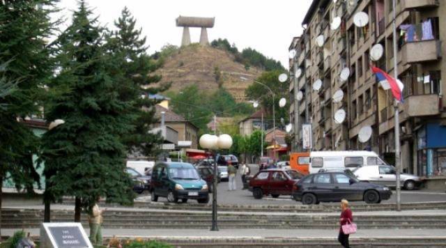 MİTROVİÇA’DA KOSOVA VATANDAŞI OLMAYAN 7 BİN SEÇMEN VAR