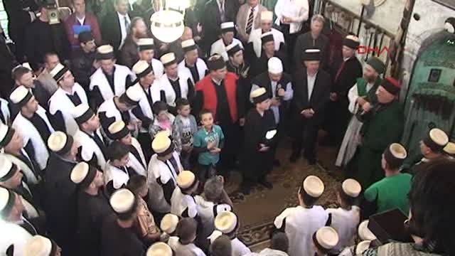 KOSOVA’DA “SULTAN-I NEVRUZ” KUTLAMALARINDA ZİKİR AYİNİ