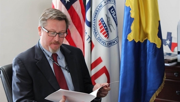 USAİD KOSOVA’YA 800 MİLYON DOLAR YARDIM YAPTI