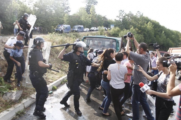 PROTESTOCULARA POLİS MÜDAHALESİ