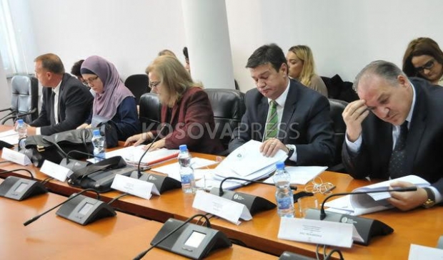 GAXHERİ: MİLLETVEKİLLERİ ADINA 10 BİN EURO’YU KİM HARCADI ?