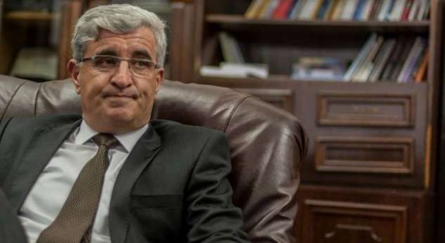 KOSOVA,REKTÖR ZEJNULLAHU’NUN GÖREVDEN ALINMASI KARARIYLA SARSILDI