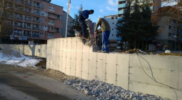 MİTROVİÇA DUVARI KISALTILACAK