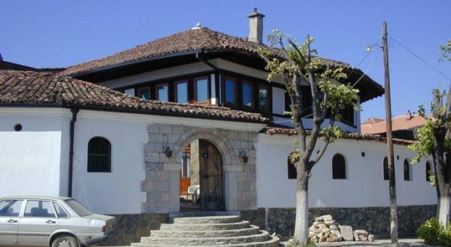 TEKKE’YE SALDIRI