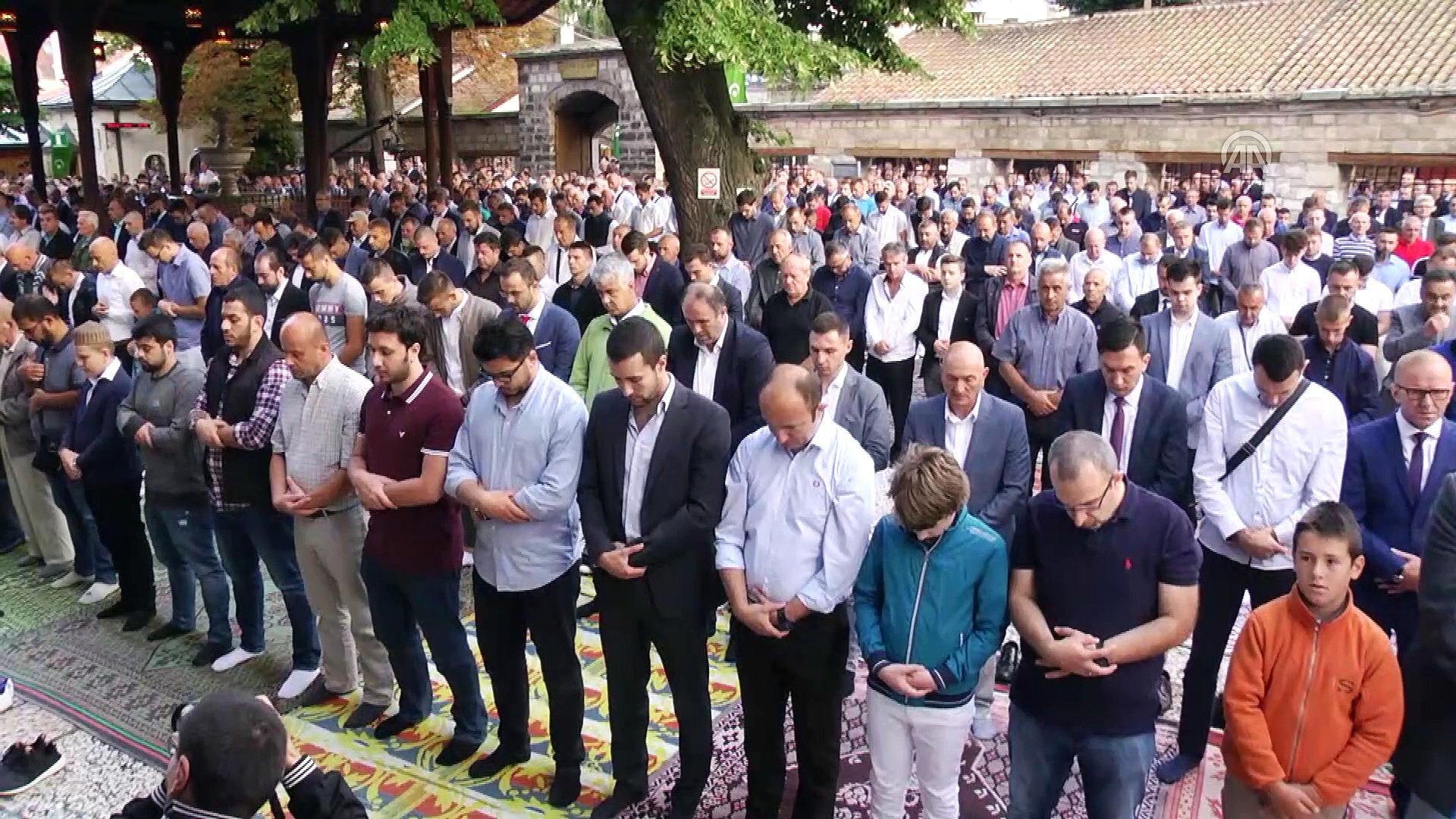 BALKANLARDA KURBAN BAYRAMI COŞKUYLA KARŞILANDI