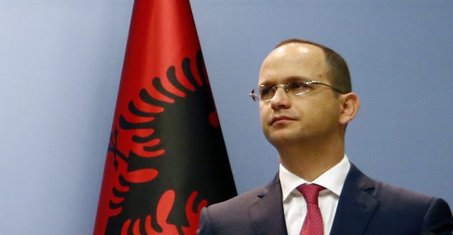 ARNAVUTLUK İLE KARADAĞ ARASINDA YENİ SINIR KAPISI AÇILDI