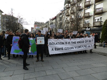  ÖĞRENCİLER  AB’YE HESAP SORDU