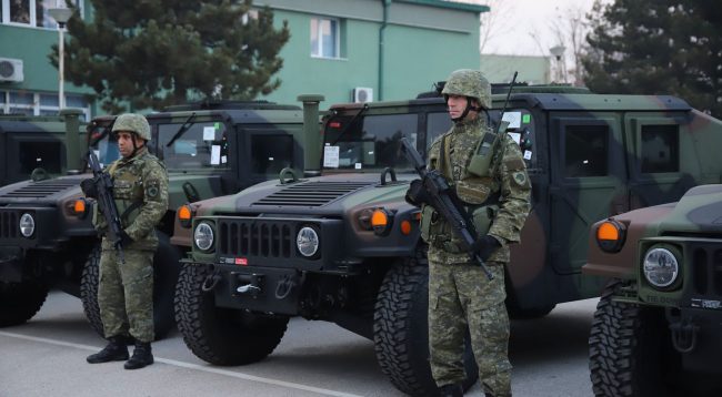 KOSOVA ORDUSUNUN ÜNİFORMASI BÖYLE OLACAK