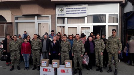 YARDIMA MUHTAÇ AİLELERE KUCAK AÇILDI