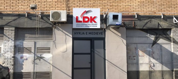 LDK’NIN GENEL BAŞKANI VE ÜÇ MİLLETVEKİLİ TEHDİT EDİLDİ