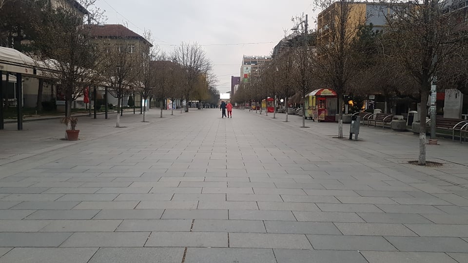 KOSOVA’DA SOKAĞA ÇIKMA YASAĞI İLAN EDİLDİ