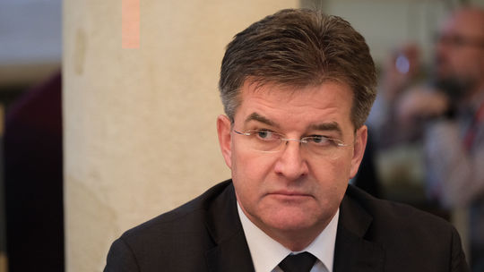 LAJÇAK, OSMANİ, HAZİRİ VE LİMAJ İLE TELEFONDA GÖRÜŞTÜ
