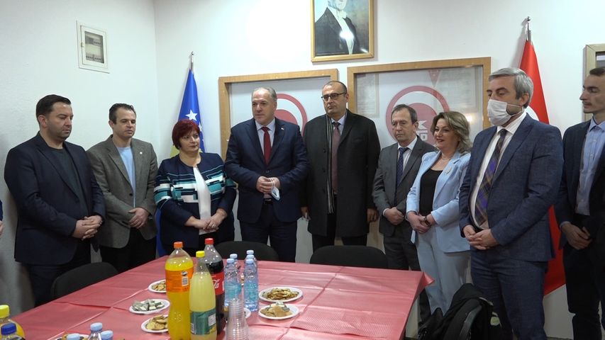 YENİLENEN KDTP MİTROVİÇA ŞUBE OFİSİNİN AÇILIŞI GERÇEKLEŞTİRİLDİ
