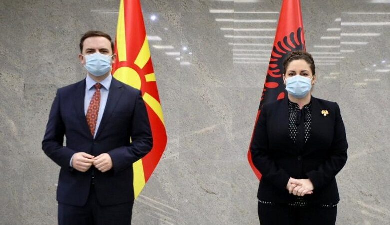 ARNAVUTLUK VE KUZAY MAKEDONYA DIŞİŞLERİ BAKANLARI BİRARAYA GELDİ