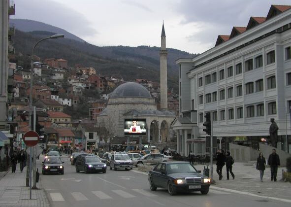 KOSOVA’DA 70 YILDA TÜRKÇE EĞİTİMİN GELİŞİMİ VE GENÇLERE YANSIMASI (5)
