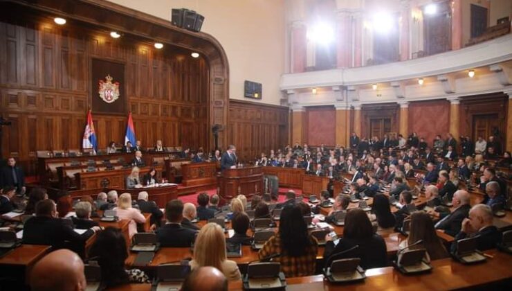 SIRBİSTAN MECLİSİNDE, KOSOVA İLE DİYALOG SÜRECİ GÖRÜŞÜLDÜ