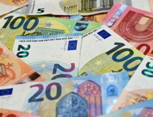  DİASPORA GEÇEN YIL KOSOVA’YA 1,2 MİLYAR EURO GÖNDERDİ