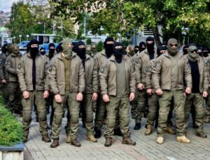 KOSOVA POLİSİ’NİN ELİT BİRİMLERİNDEN PROTESTO EYLEMİ