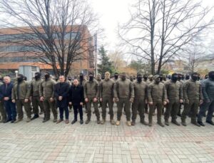 KOSOVA POLİSİ ÖZEL BİRİMLERİ TEKRAR PROTESTO EYLEMİ DÜZENLEDİ