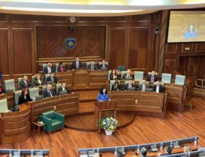 KOSOVA MECLİSİ’NDE 16. BAĞIMSIZLIK YILDÖNÜMÜ VESİLESİYLE ÖZEL OTURUM DÜZENLENDİ