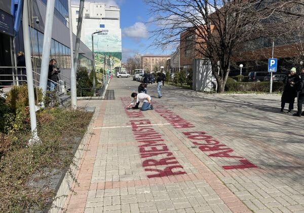 PSD’DEN BAŞBAKANLIK BİNASI ÖNÜNDE EYLEM