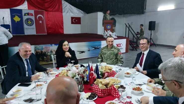 CUMHURBAŞKANI OSMANİ, KOSOVA’DA GÖREV YAPAN MEHMETÇİK’İN İFTAR PROGRAMINA KATILDI