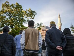 BALKAN ÜLKELERİNDE MÜSLÜMANLAR, RAMAZAN BAYRAMI’NI KUTLUYOR