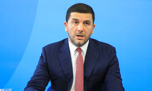 PDK LİDERİ KRASNİQİ, KURRİ İLE GÖRÜŞECEK