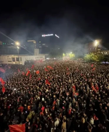 protesto- 13-cü- gece