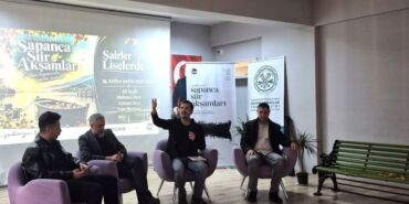 25. Uluslararasi -Sapanca- Siir -Aksamları’-esin- muzbeg1