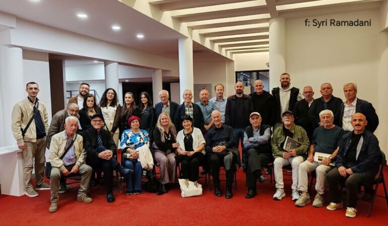prizren- yazarlar - dernegi1