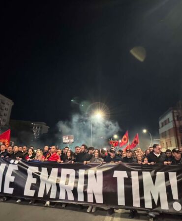 protesto- 18- gece1