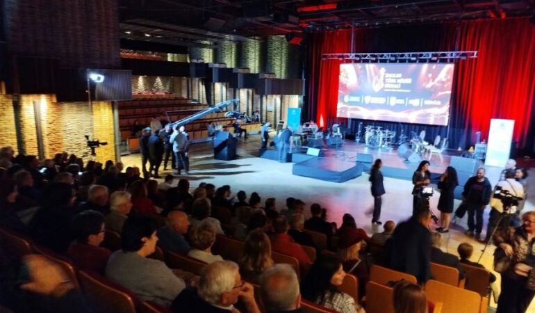 rasim- salik- balkan -turk- muzigi- bienali- gala konser ve odul- toreni