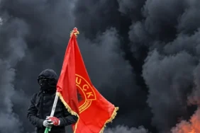 tiran- protestolar- uck- bayragi